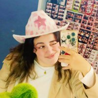 yucelyaren profil fotoğrafı