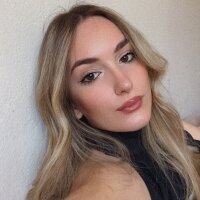 melikekayar12 profil fotoğrafı