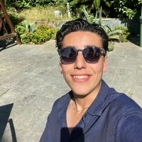elyesaaksac profil fotoğrafı