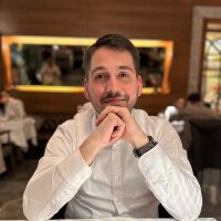 umutgunes24 profil fotoğrafı