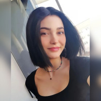 designeryasmin profil fotoğrafı