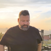 ozgursanli32 profil fotoğrafı