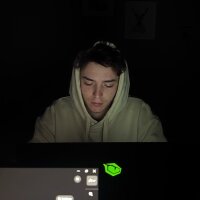efesenollll profil fotoğrafı