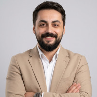mesutyukselusta profil fotoğrafı