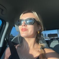 elifsenaocak profil fotoğrafı
