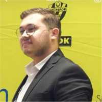 enesyahyaak profil fotoğrafı