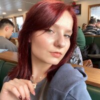 yareenst profil fotoğrafı