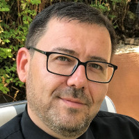 aydinozisik profil fotoğrafı