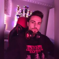 emrearslan42 profil fotoğrafı