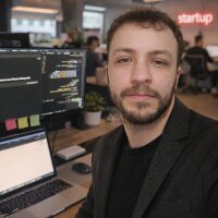 batuhanguzel34 profil fotoğrafı