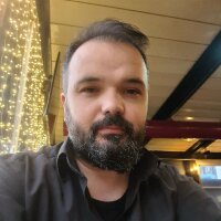 esenguladobe profil fotoğrafı