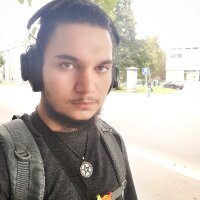 emirhan13 profil fotoğrafı