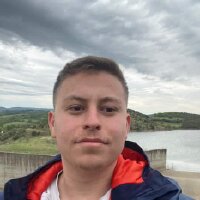 yigitenescetin17 profil fotoğrafı