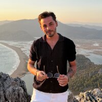 emreislmoglu profil fotoğrafı
