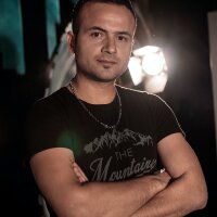 emrekarademir35 profil fotoğrafı
