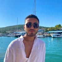 esatakpunar profil fotoğrafı