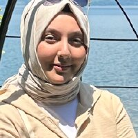 ayseeksi profil fotoğrafı