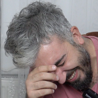 adambeyaz profil fotoğrafı