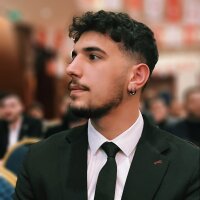 akayeren profil fotoğrafı