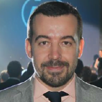 emrahakin profil fotoğrafı