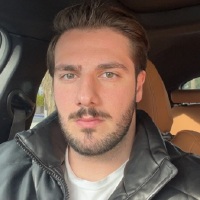 oktayurenturk profil fotoğrafı