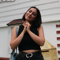 nazlizeynepmutlu profil fotoğrafı
