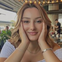 goksugulay profil fotoğrafı