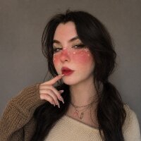 nisanurkarsli profil fotoğrafı