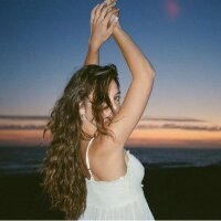 berfinzengin profil fotoğrafı