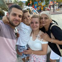 belinnikolov profil fotoğrafı