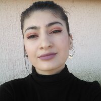esrasinayic profil fotoğrafı