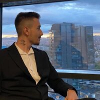 aliugurz profil fotoğrafı