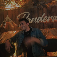 kaanakburu profil fotoğrafı
