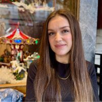 aysekarayel profil fotoğrafı