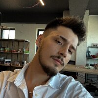 caneryazili profil fotoğrafı
