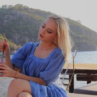 feyzakarabacak profil fotoğrafı