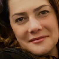 nedashokouhi profil fotoğrafı