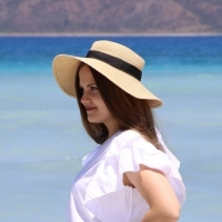 yulianovikava profil fotoğrafı