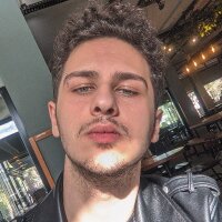 mertkilic22 profil fotoğrafı