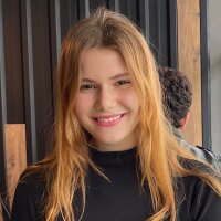 esmaabay19 profil fotoğrafı