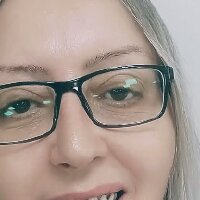 ayseszr profil fotoğrafı