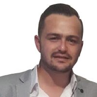 kenarli profil fotoğrafı