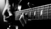 Ben parçalarınıza profesyonel gitar çalabilirim