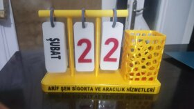 Masaüstü kalemlik ve isimlik