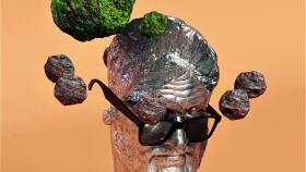 Statue 
