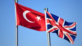 İngilizce, Türkçe veya İspanyolca doğru çeviriler yaparım