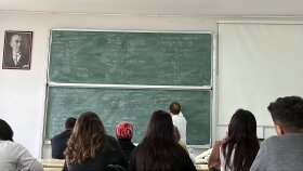 matematik ve fizik üstüne ders veriyorum