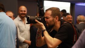sosyal medya için trend uyumlu videolar kurgularım