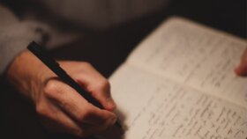istediğiniz şarkı sözlerini yazabilirim
