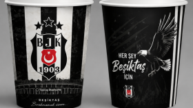 Beşiktaş temalı özgün karton bardak tasarımı yapıyorum